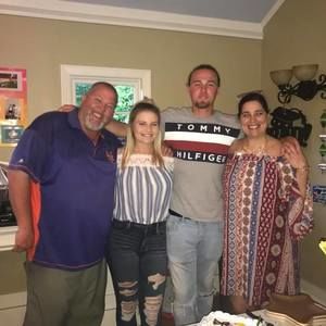 Meet your Posher, Thomas